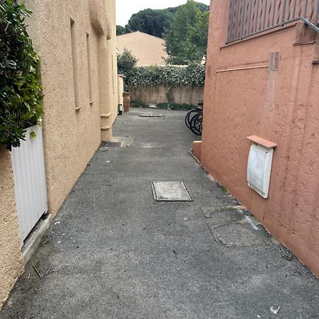 Superbe Emplacement , Terrasse Et Parking! Apartment Saint-Tropez Exterior photo